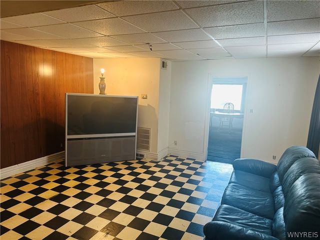 1677 Main Street, Buffalo, NY 14209