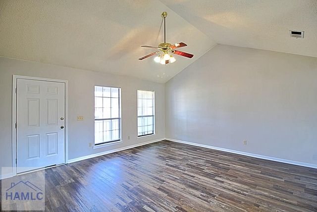 942 Gulfstream Road, Hinesville, GA 31313