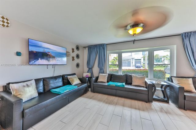 355 Bayshore Drive, Cape Coral, FL 33904