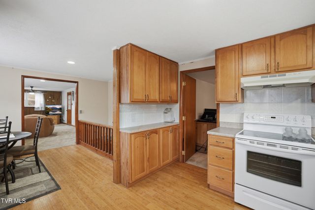 499 Ventura Road, Clintwood, VA 24228