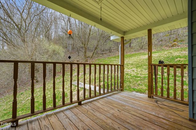 499 Ventura Road, Clintwood, VA 24228