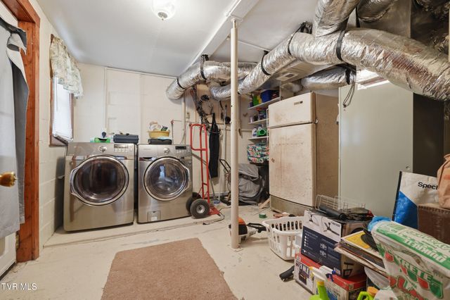 499 Ventura Road, Clintwood, VA 24228