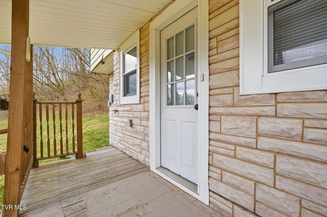 499 Ventura Road, Clintwood, VA 24228