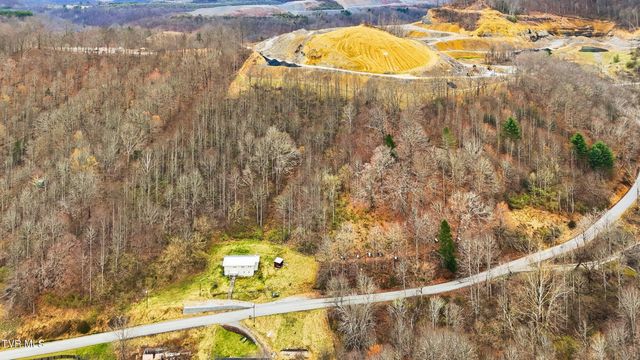 499 Ventura Road, Clintwood, VA 24228