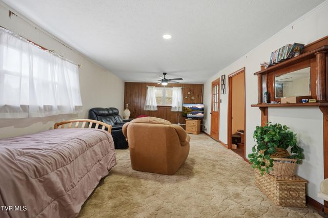 499 Ventura Road, Clintwood, VA 24228