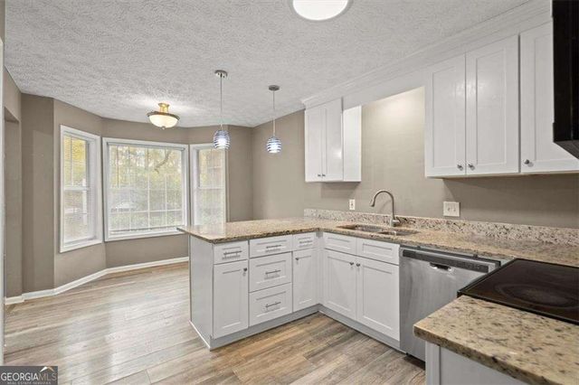 326 Farm Place Court NE, Woodstock, GA 30188