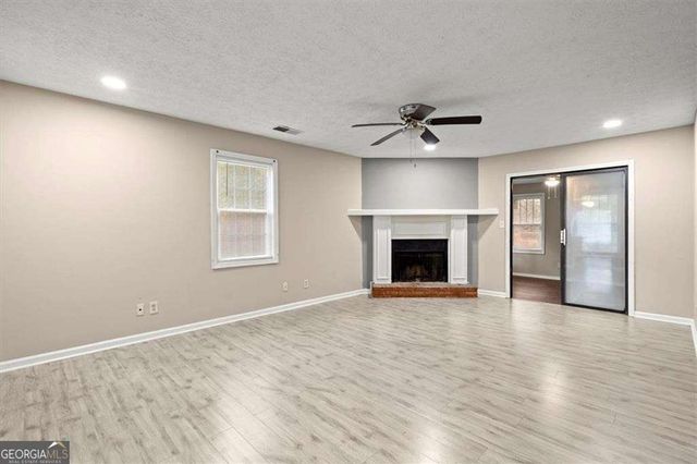 326 Farm Place Court NE, Woodstock, GA 30188