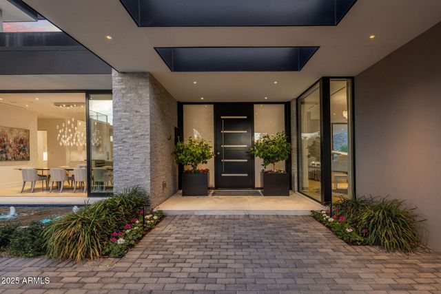 9830 E THOMPSON PEAK Parkway 912, Scottsdale, AZ 85255