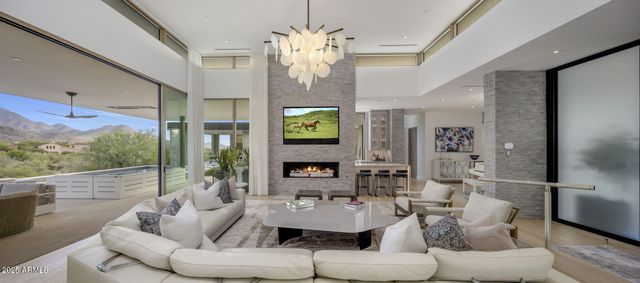 9830 E THOMPSON PEAK Parkway 912, Scottsdale, AZ 85255