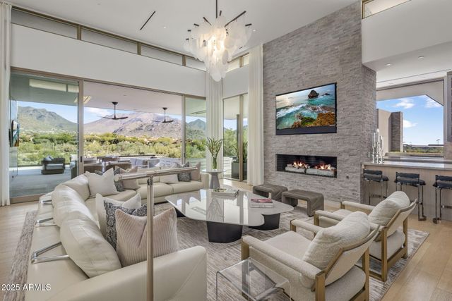 9830 E THOMPSON PEAK Parkway 912, Scottsdale, AZ 85255