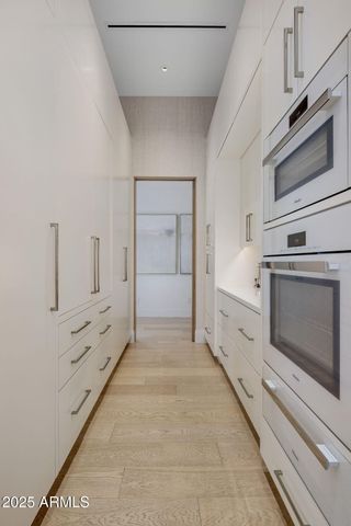 9830 E THOMPSON PEAK Parkway 912, Scottsdale, AZ 85255