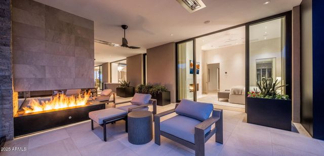 9830 E THOMPSON PEAK Parkway 912, Scottsdale, AZ 85255