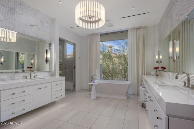 9830 E THOMPSON PEAK Parkway 912, Scottsdale, AZ 85255