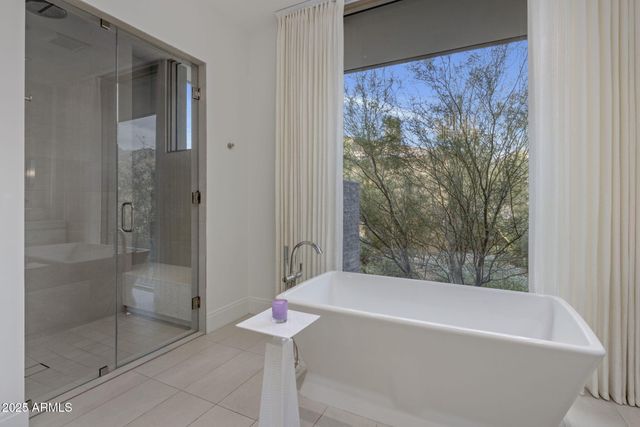 9830 E THOMPSON PEAK Parkway 912, Scottsdale, AZ 85255