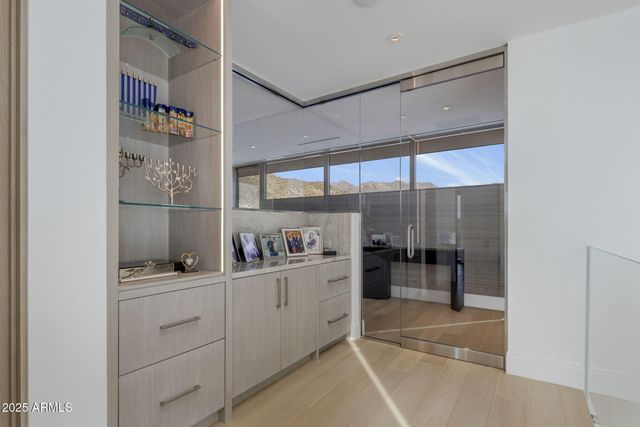 9830 E THOMPSON PEAK Parkway 912, Scottsdale, AZ 85255