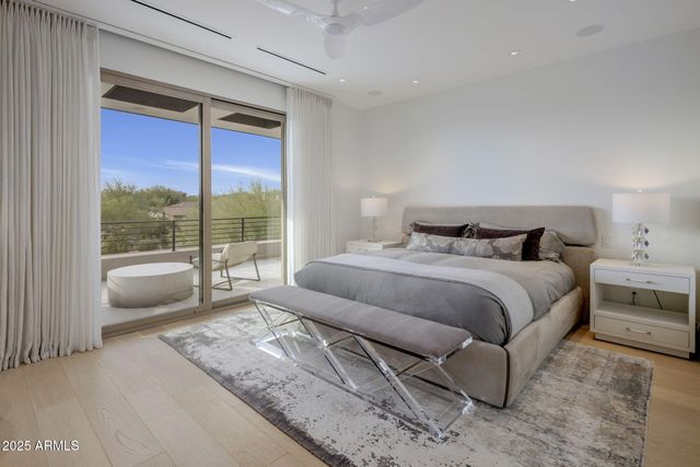 9830 E THOMPSON PEAK Parkway 912, Scottsdale, AZ 85255