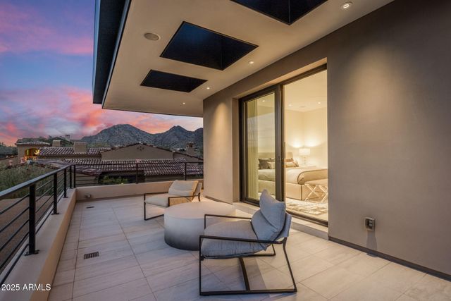 9830 E THOMPSON PEAK Parkway 912, Scottsdale, AZ 85255