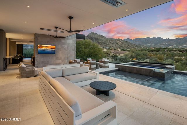 9830 E THOMPSON PEAK Parkway 912, Scottsdale, AZ 85255