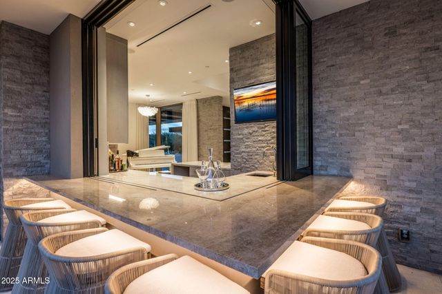 9830 E THOMPSON PEAK Parkway 912, Scottsdale, AZ 85255