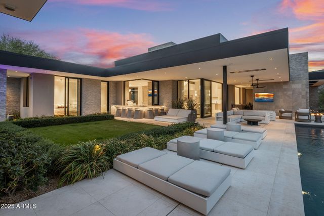 9830 E THOMPSON PEAK Parkway 912, Scottsdale, AZ 85255