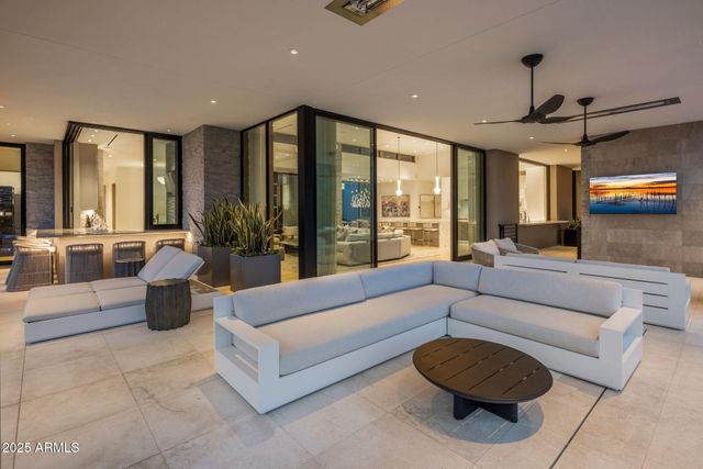 9830 E THOMPSON PEAK Parkway 912, Scottsdale, AZ 85255