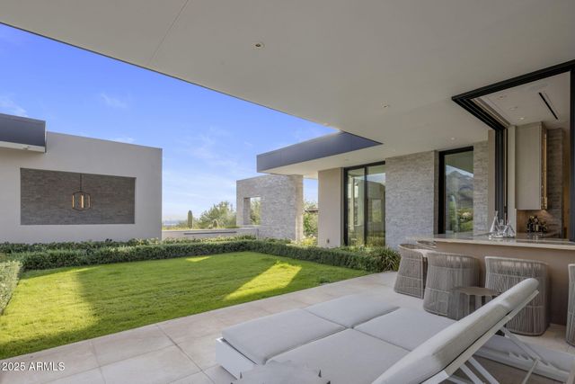 9830 E THOMPSON PEAK Parkway 912, Scottsdale, AZ 85255