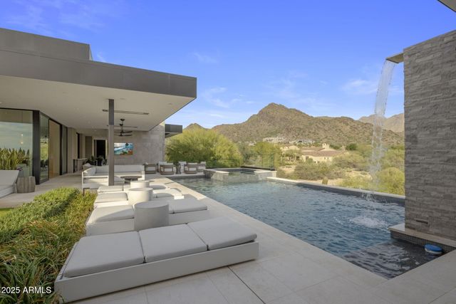 9830 E THOMPSON PEAK Parkway 912, Scottsdale, AZ 85255