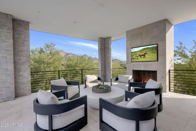 9830 E THOMPSON PEAK Parkway 912, Scottsdale, AZ 85255