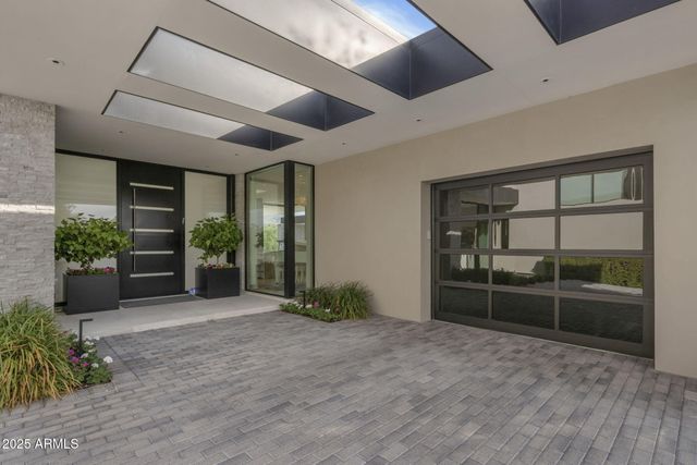 9830 E THOMPSON PEAK Parkway 912, Scottsdale, AZ 85255