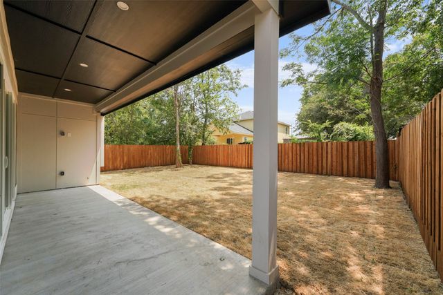1926 Nomas Street, Dallas, TX 75212