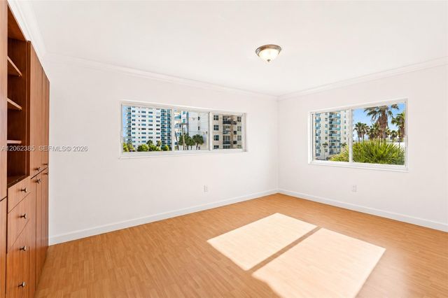 1880 S Treasure Drive 3D, North Bay Village, FL 33141