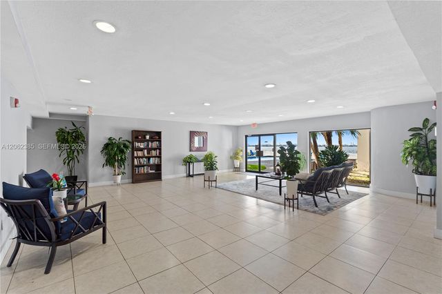 1880 S Treasure Drive 3D, North Bay Village, FL 33141