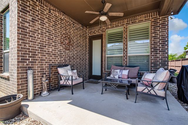 1004 Merion Drive, Fort Worth, TX 76028