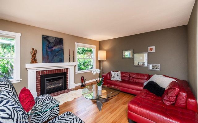 221 Sutter St, Auburn, CA 95603