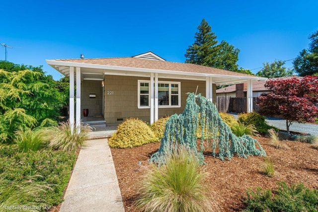 221 Sutter St, Auburn, CA 95603