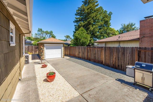 221 Sutter St, Auburn, CA 95603