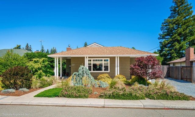221 Sutter St, Auburn, CA 95603