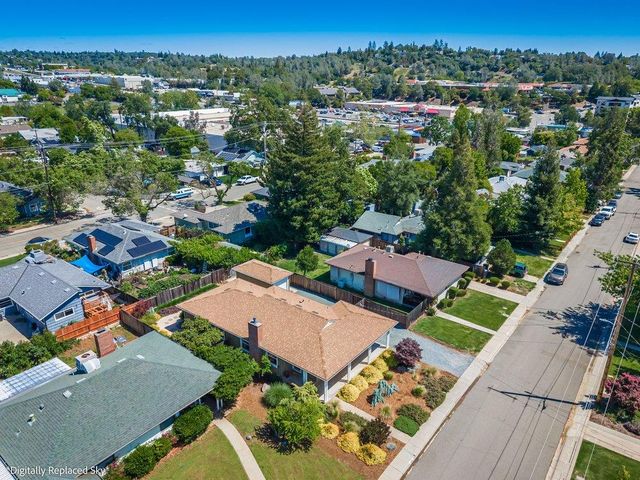 221 Sutter St, Auburn, CA 95603