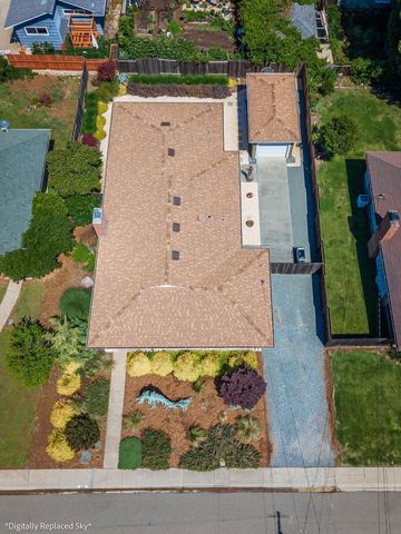 221 Sutter St, Auburn, CA 95603