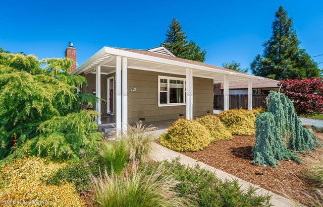 221 Sutter St, Auburn, CA 95603