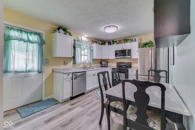 960 W Stop 11 Road, Indianapolis, IN 46217
