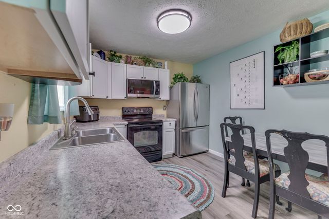960 W Stop 11 Road, Indianapolis, IN 46217