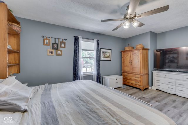 960 W Stop 11 Road, Indianapolis, IN 46217