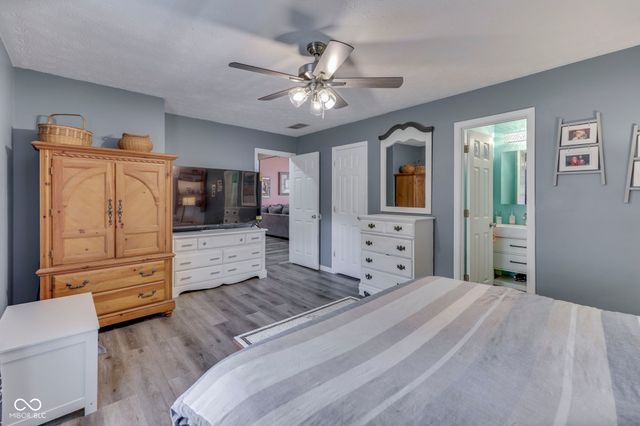 960 W Stop 11 Road, Indianapolis, IN 46217