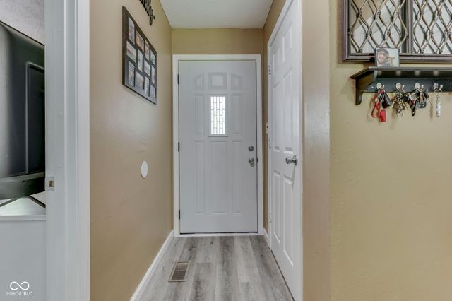 960 W Stop 11 Road, Indianapolis, IN 46217