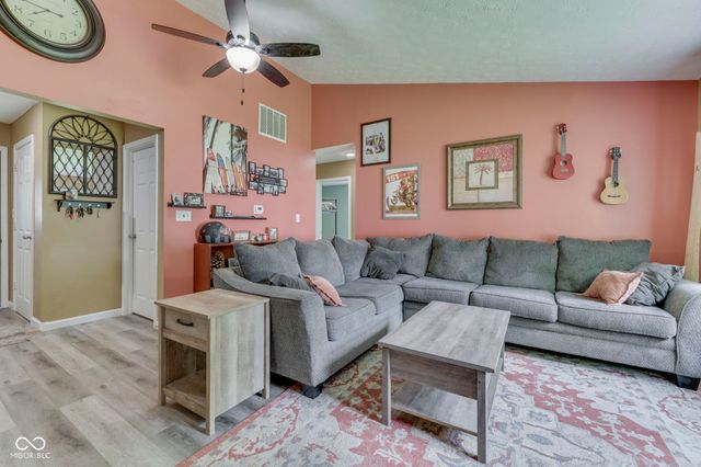 960 W Stop 11 Road, Indianapolis, IN 46217