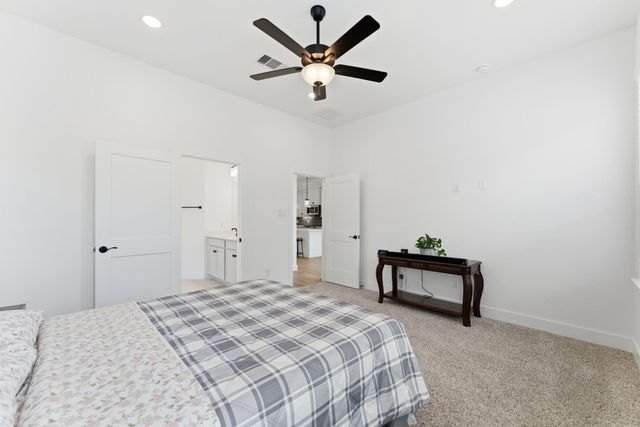 2318 Forest Flower, Tomball, TX 77375