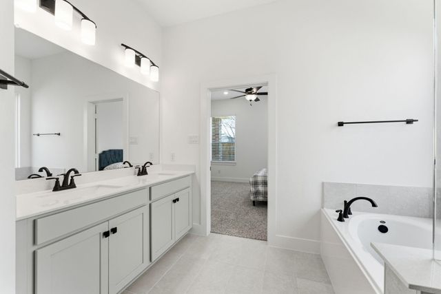 2318 Forest Flower, Tomball, TX 77375