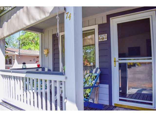 1055 N 5TH St 74, Jacksonville, OR 97530