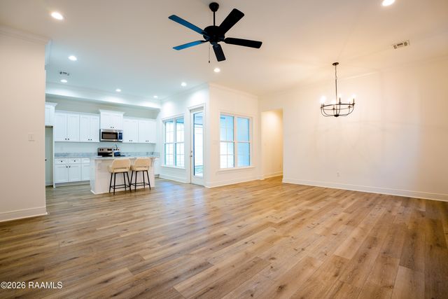 221 Alpine Drive, Lafayette, LA 70506